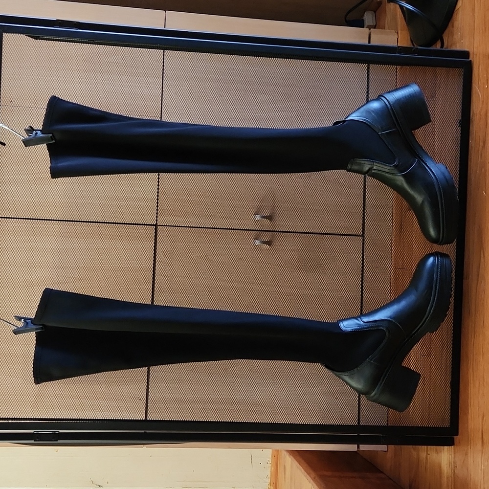High spandex top black boots